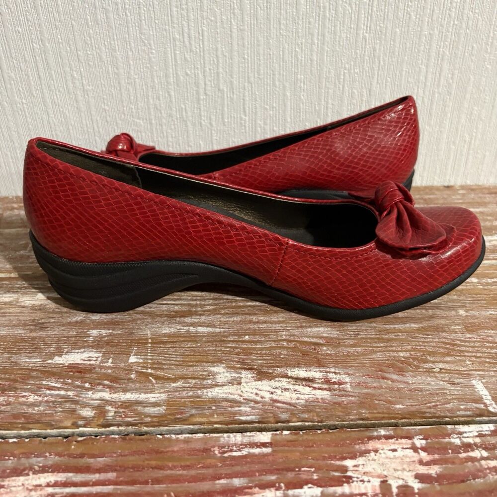 Red Bow Hush Puppies Snakeskin Flats Work Twee Retro Funky Classic Fun Women 8.5 - Picture 9 of 16
